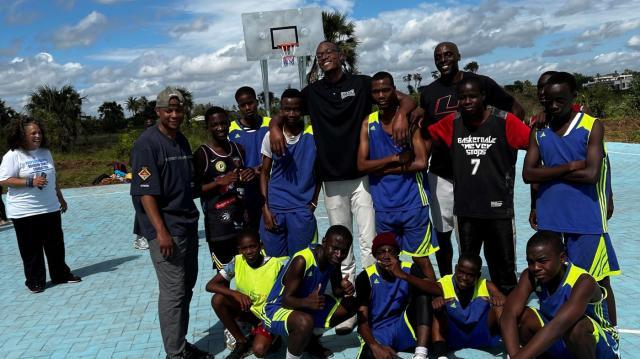 特纳走进非洲找到平静：不在乎去哪队 只想做自己