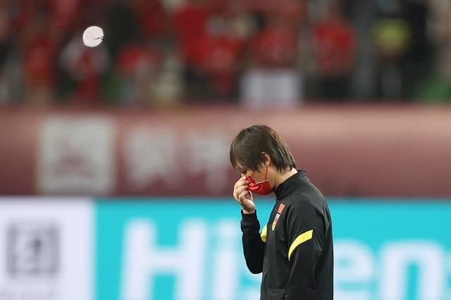 国足备战12强赛遇难题 没热身赛踢状态如何保证？