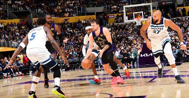 必赢官方网站-东契奇31+11+11里夫斯31分 湖人主场轻取森林狼